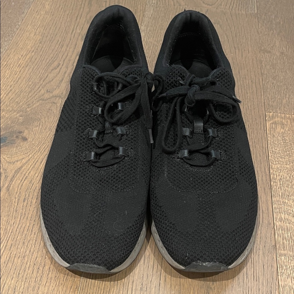 Vince Black Men's Athletic Shoes Size 11.5